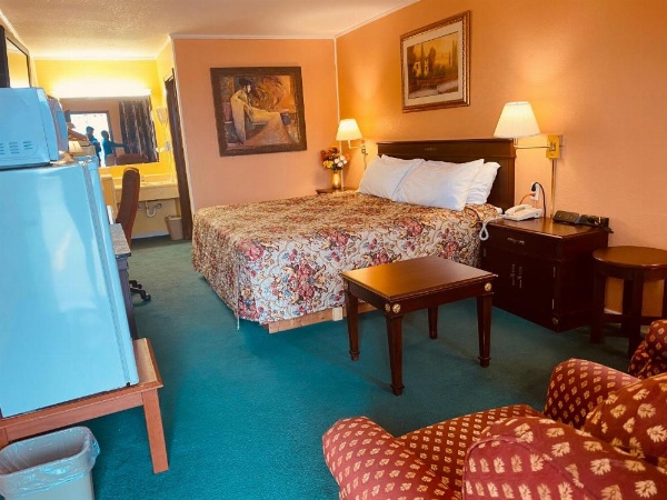 Gateway Inn image 16